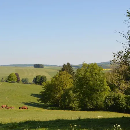 Hébergement de vacances A Superb In The Middle Of A Natural Park *